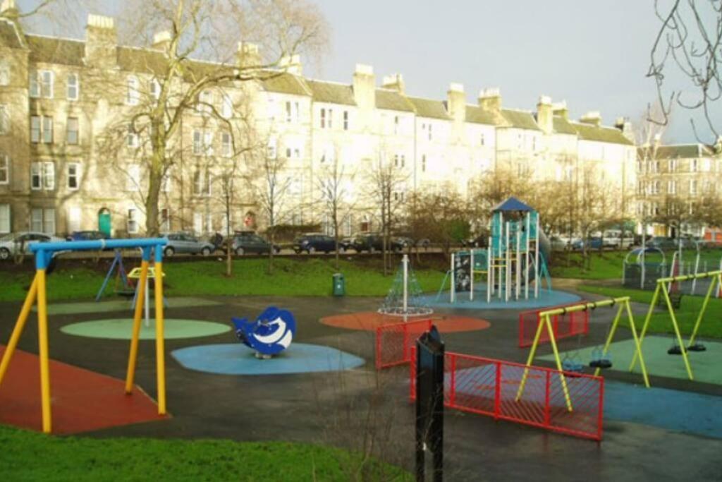 Functional Budget Stay With Wi-Fi And Laundry Facilities Near Tube Station Лондон Экстерьер фото