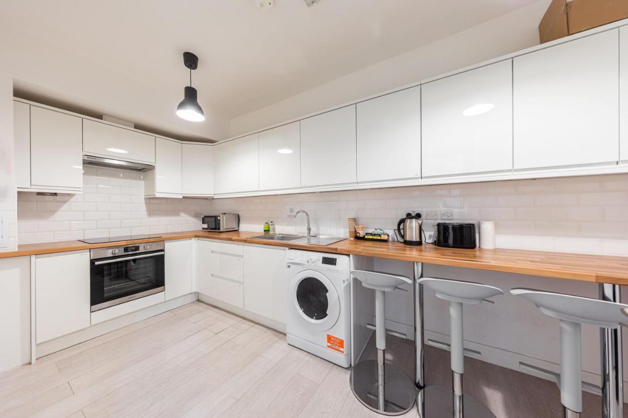 Functional Budget Stay With Wi-Fi And Laundry Facilities Near Tube Station Лондон Экстерьер фото