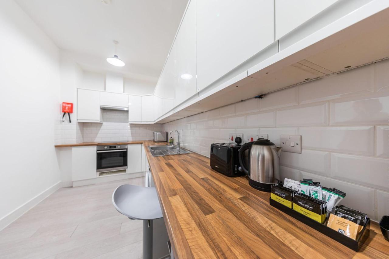 Functional Budget Stay With Wi-Fi And Laundry Facilities Near Tube Station Лондон Экстерьер фото
